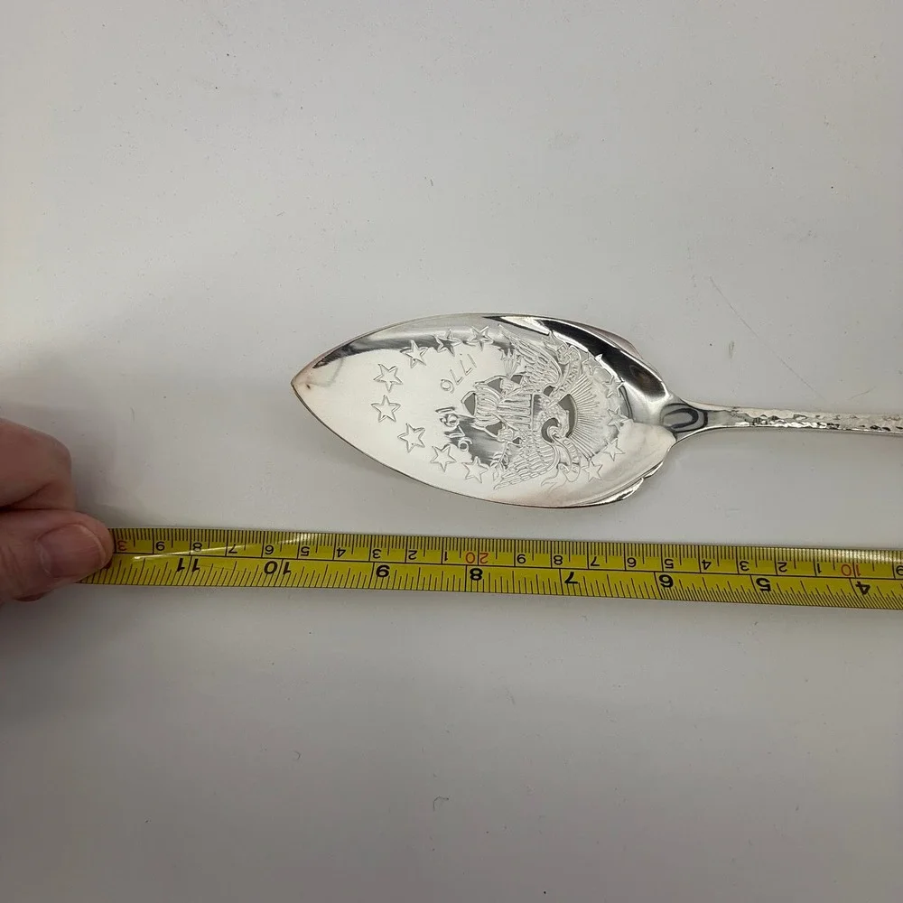 1881 Rogers Oneida Silverplate Bicentennial Serving Spoon‎ 1776-1976 Hammered 9